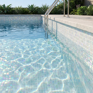 Pearl White Glossy 5/8x5/8 Glass Mosaic